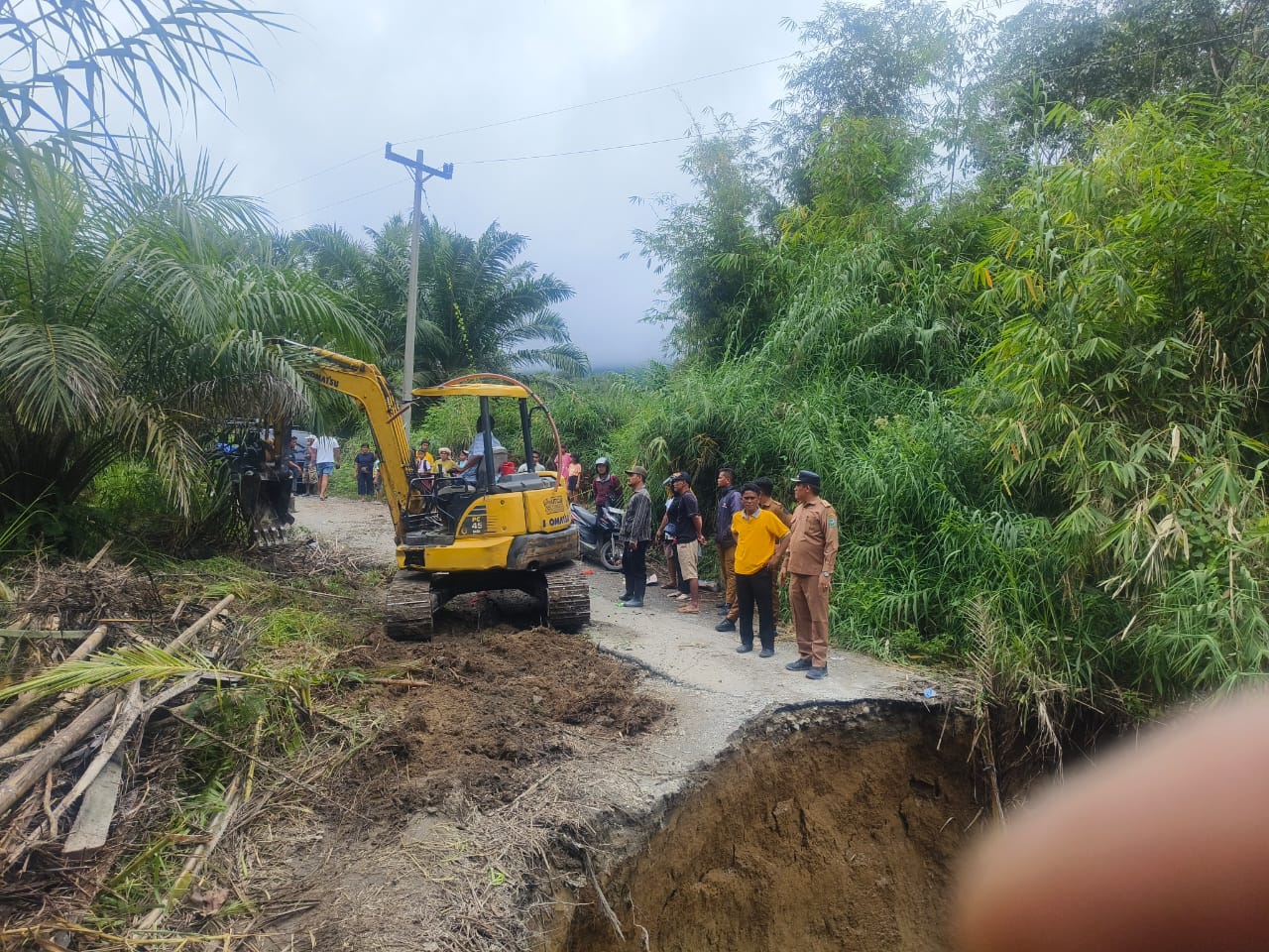 Pemkab Simalungun Ambil Alih Darurat Jalan Raya-Raya Kahean yang Putus, Perbaikan Permanen Provinsi Baru 2026